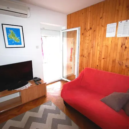Apartman Fuer 4 Personen Ca 40 Qm In Njivice, Kvarner Bucht Krk Njivice
